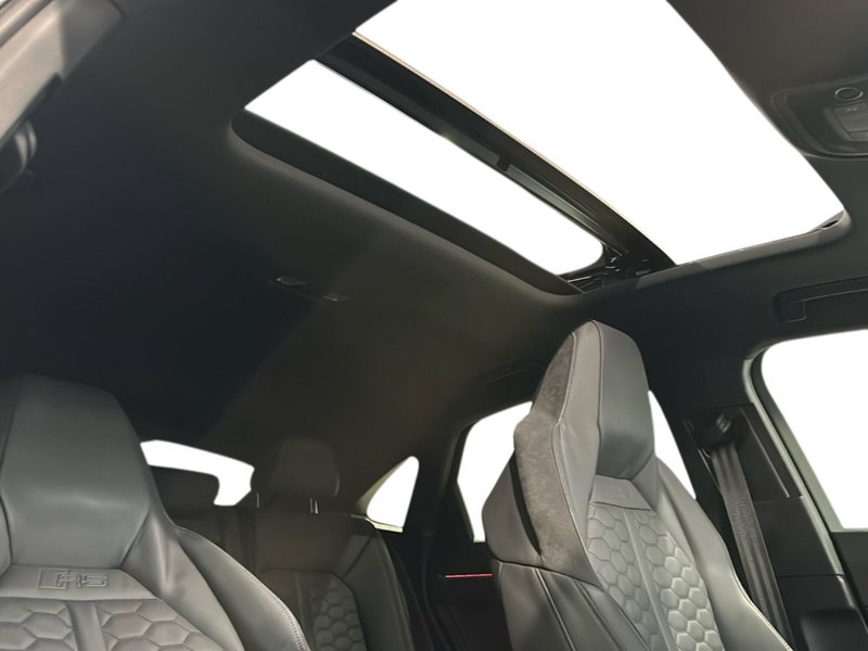 Audi RS Q3 Sportback usata a Napoli (9)