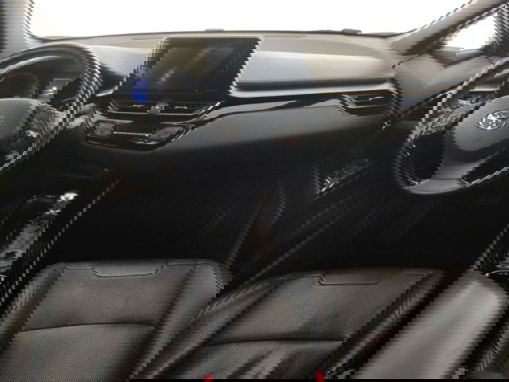 Toyota Toyota C-HR usata a Modena (14)