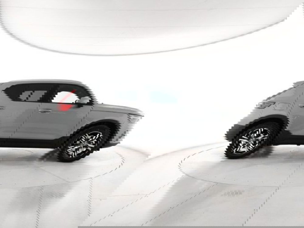 Volvo XC40 nuova a Modena (7)