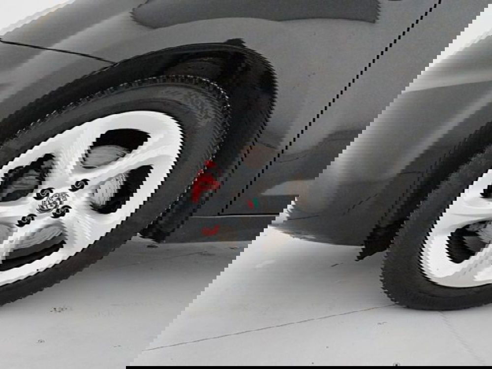 Alfa Romeo MiTo usata a Modena (12)