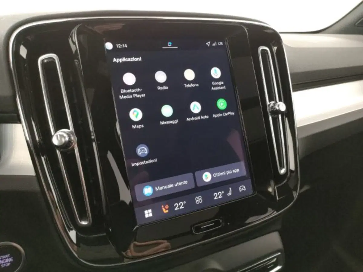 Volvo XC40 nuova a Modena (15)