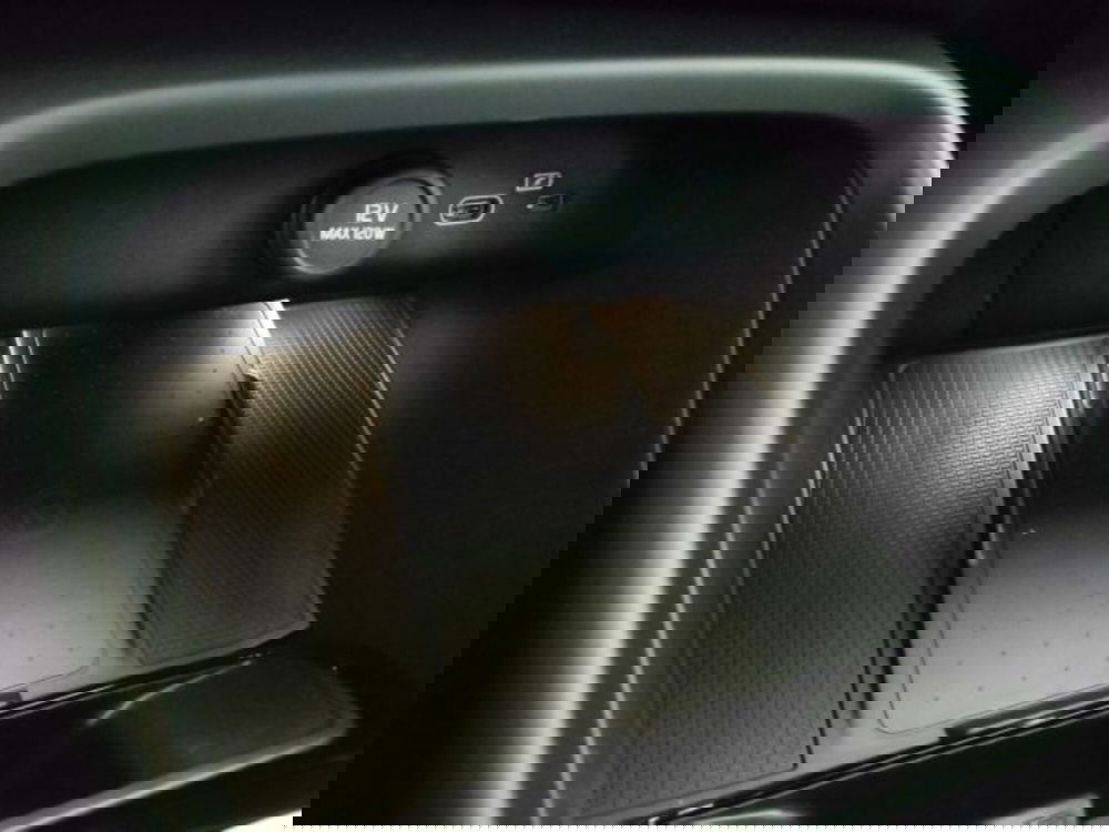 Volvo XC40 nuova a Modena (20)