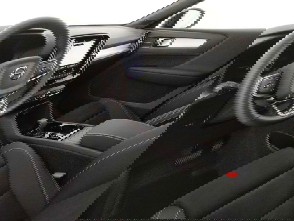Volvo XC40 nuova a Modena (7)