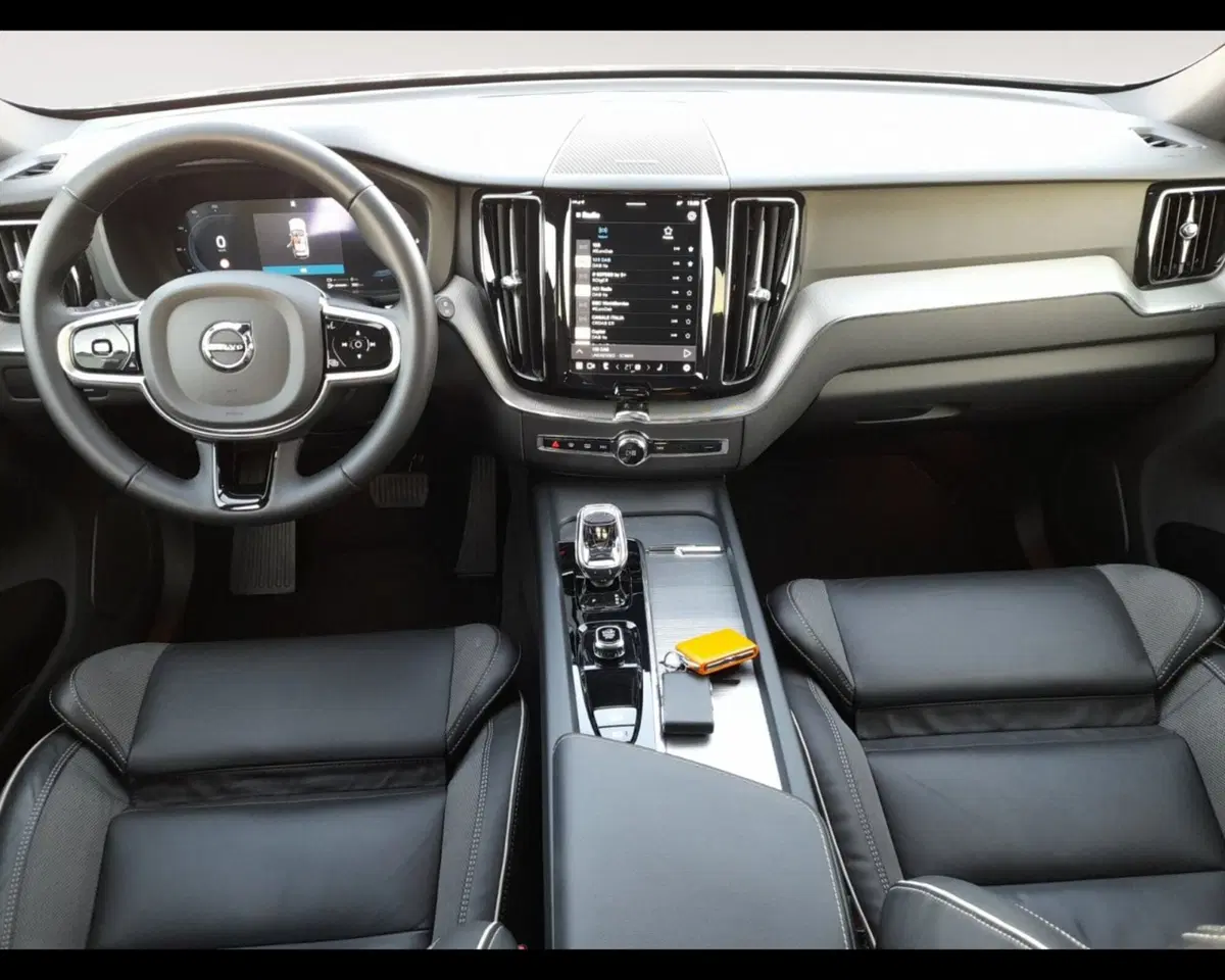 Volvo XC60 usata a Ravenna (10)