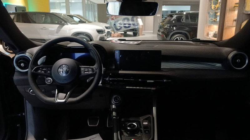 Alfa Romeo Tonale nuova a Benevento (12)