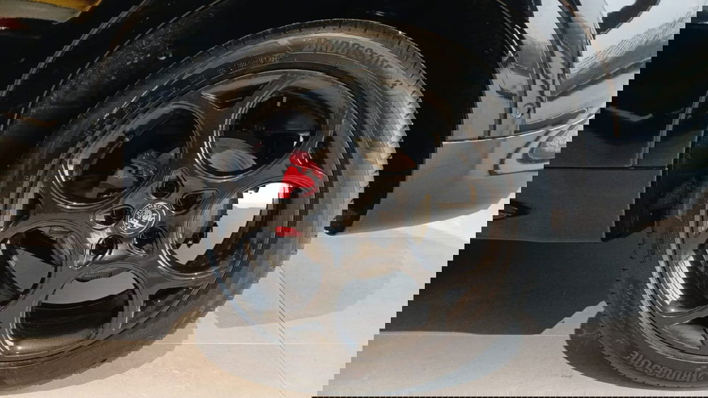 Alfa Romeo Tonale nuova a Benevento (7)