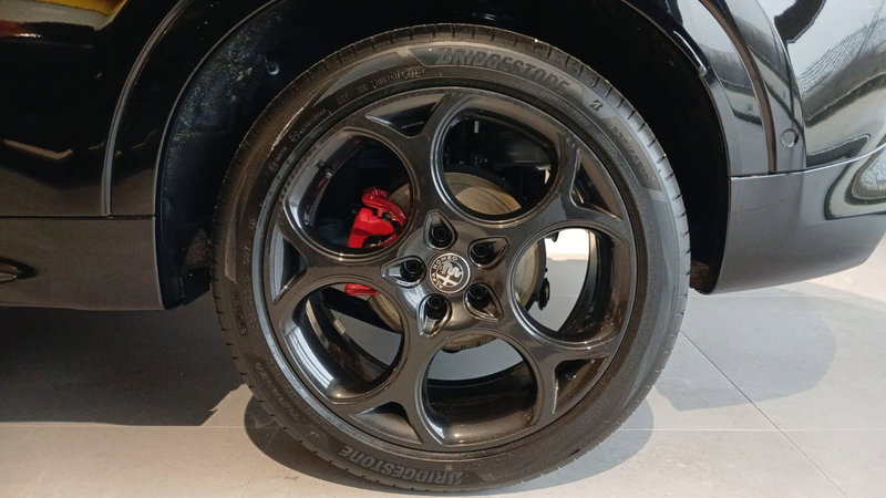 Alfa Romeo Tonale nuova a Benevento (7)