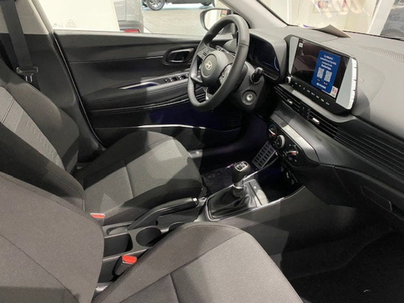 Hyundai Bayon nuova a Benevento (13)