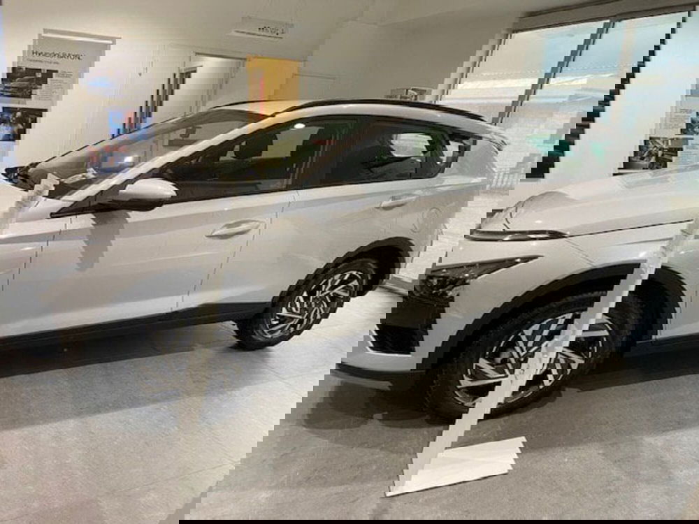 Hyundai Bayon nuova a Benevento (4)