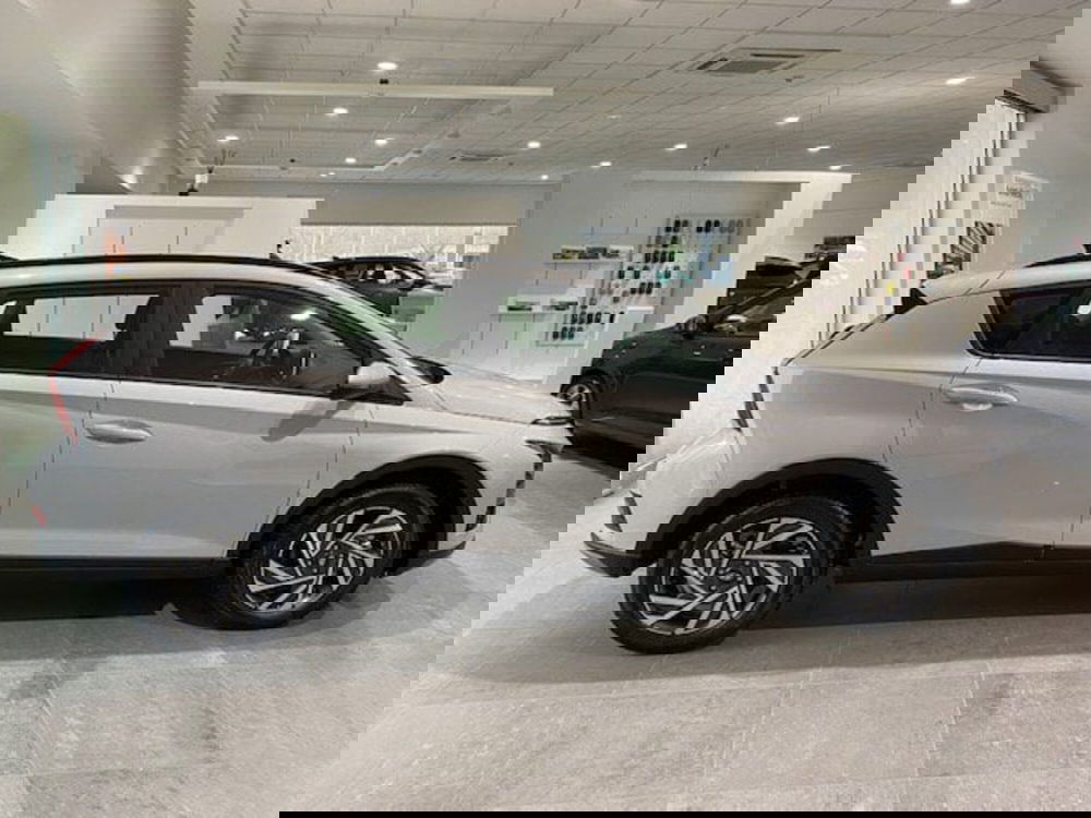 Hyundai Bayon nuova a Benevento (9)
