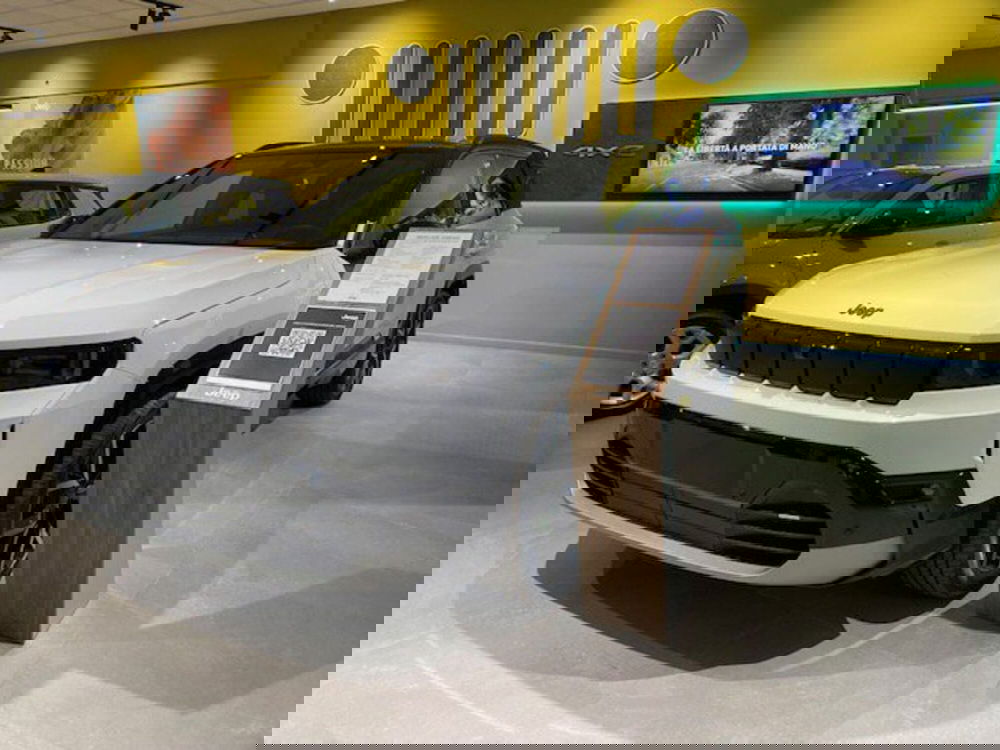 Jeep Compass nuova a Benevento (15)