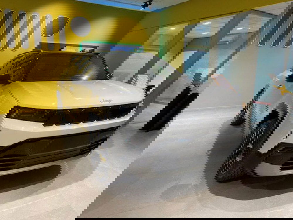 Jeep Compass nuova a Benevento (3)