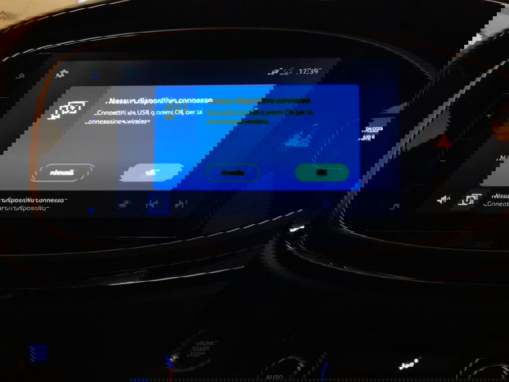 Toyota Aygo X usata a Bologna (13)