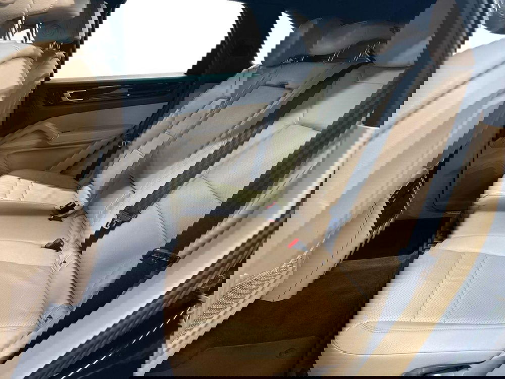 Porsche Cayenne usata a Prato (12)