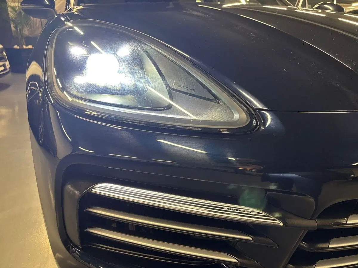 Porsche Cayenne usata a Prato (7)