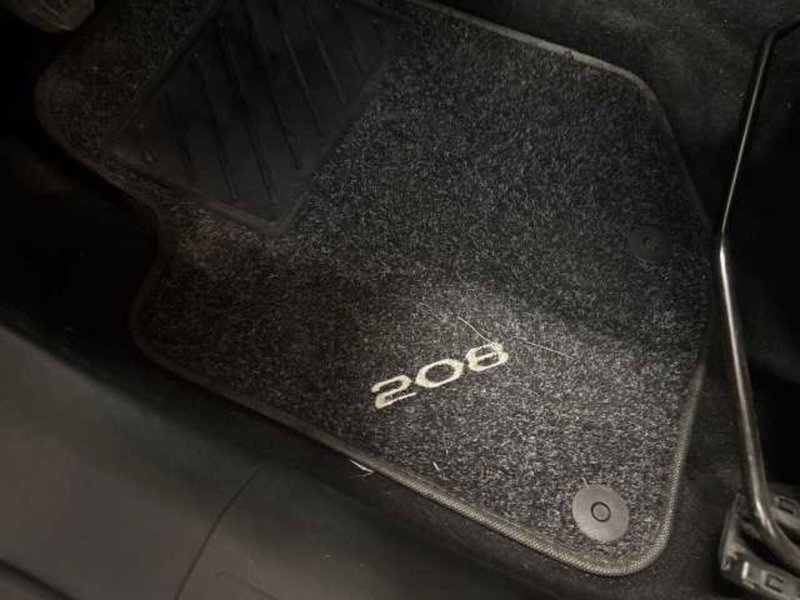 Peugeot 208 usata a Firenze (20)