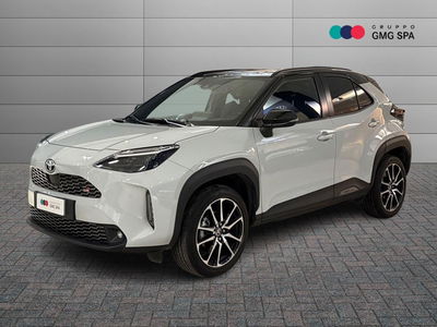 Toyota Yaris Cross 1.5h GR Sport Black Sky fwd 116cv e-cvt del 2023 usata a Prato