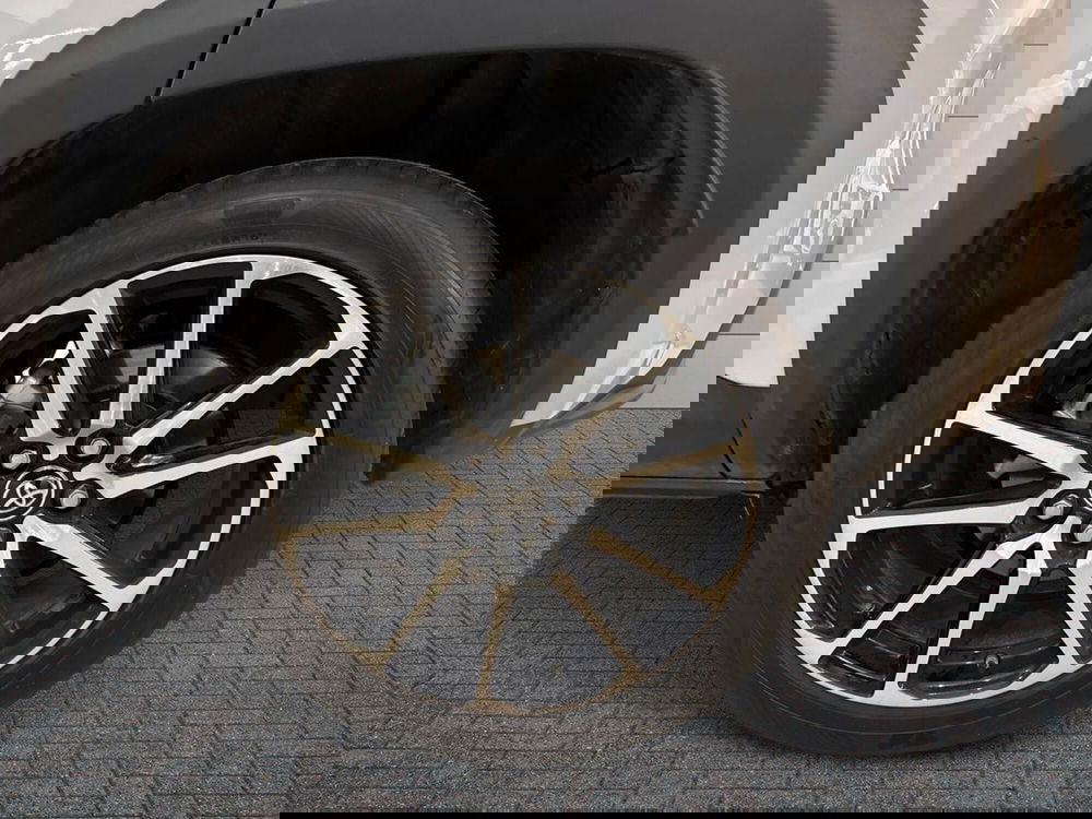 Toyota Yaris Cross usata a Prato (6)