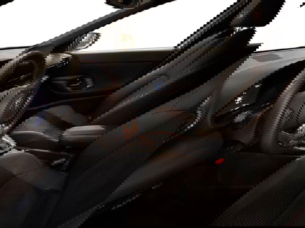 Toyota Yaris Cross usata a Prato (9)