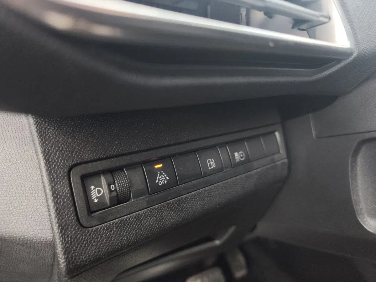 Peugeot 3008 usata a Frosinone (13)