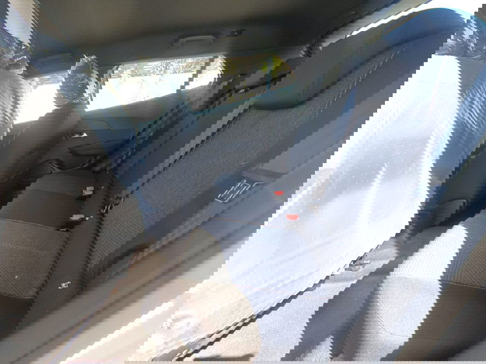 Peugeot 2008 nuova a Frosinone (13)