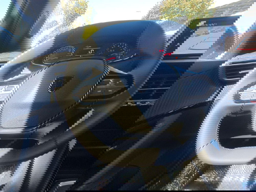 Peugeot 2008 nuova a Frosinone (16)