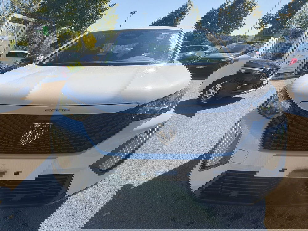 Peugeot 2008 nuova a Frosinone (2)