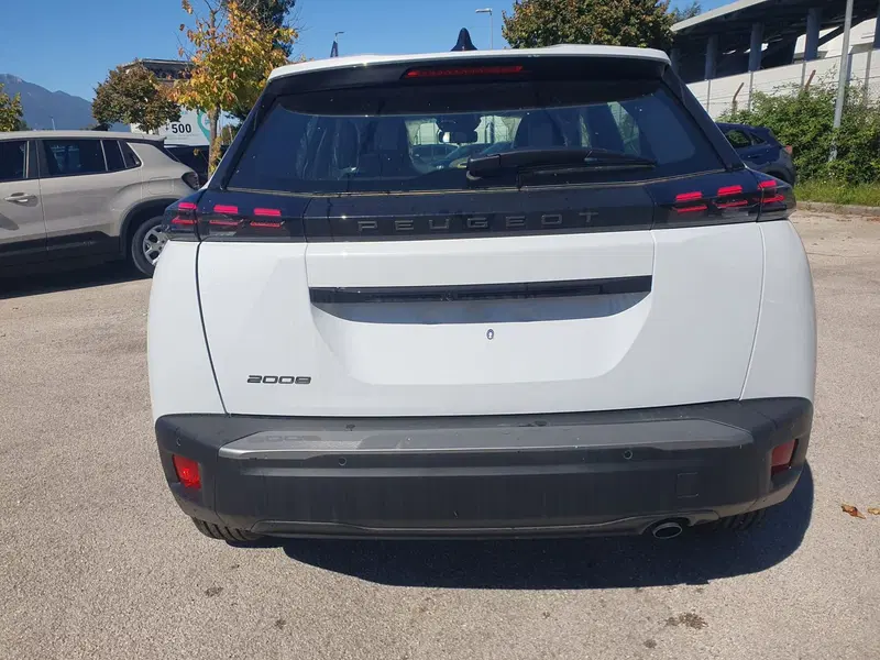 Peugeot 2008 nuova a Frosinone (6)