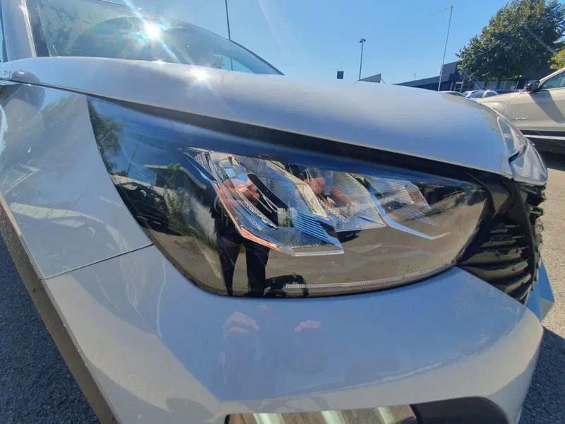 Peugeot 2008 nuova a Frosinone (8)