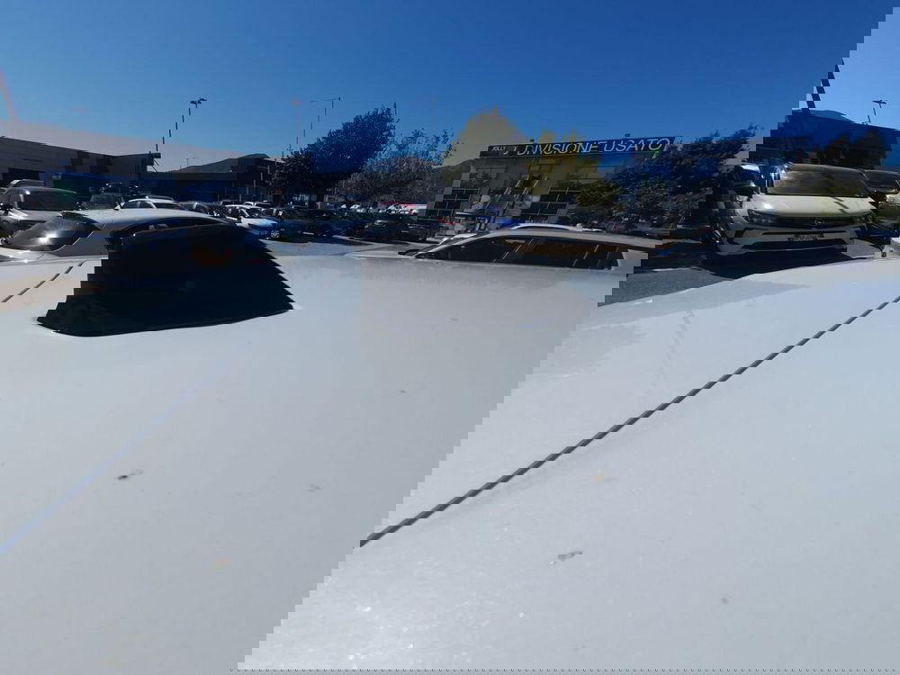 Peugeot 2008 nuova a Frosinone (9)