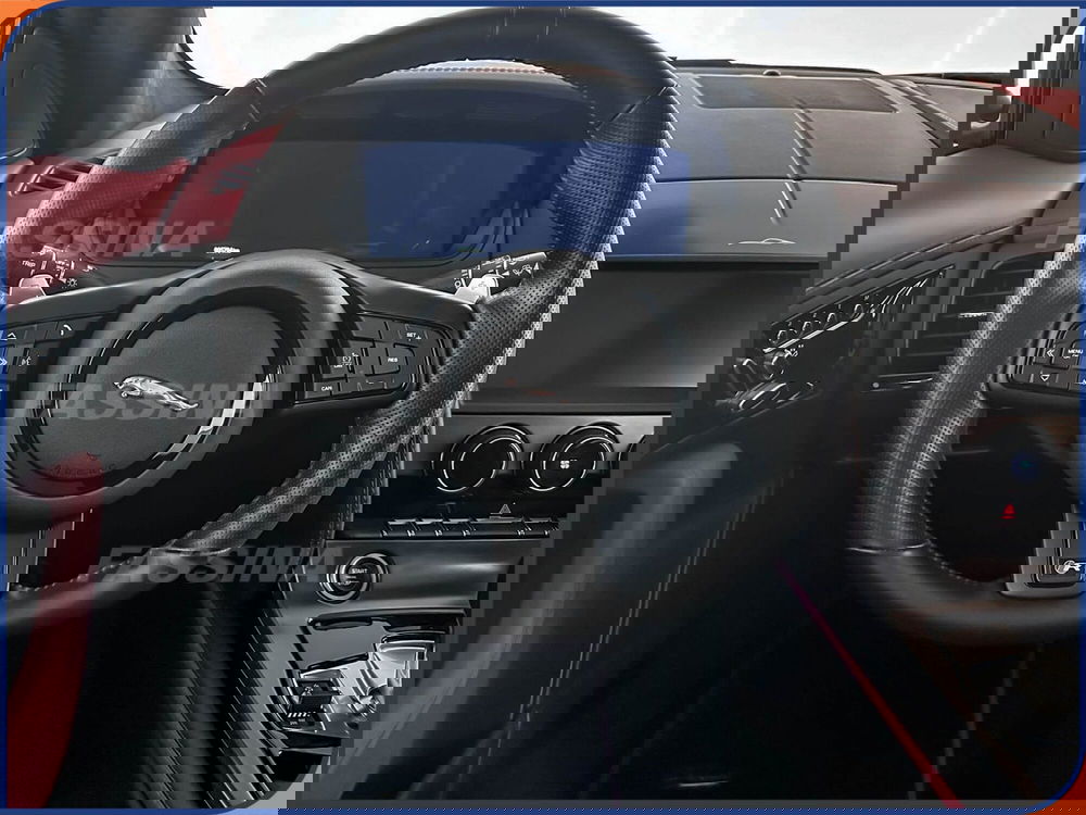 Jaguar F-Type Coupé usata a Milano (11)