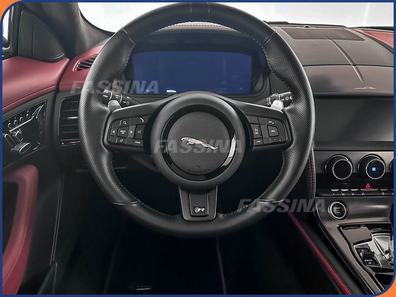 Jaguar F-Type Coupé usata a Milano (11)