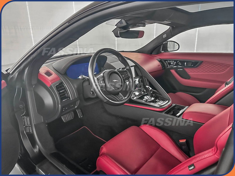 Jaguar F-Type Coupé usata a Milano (9)
