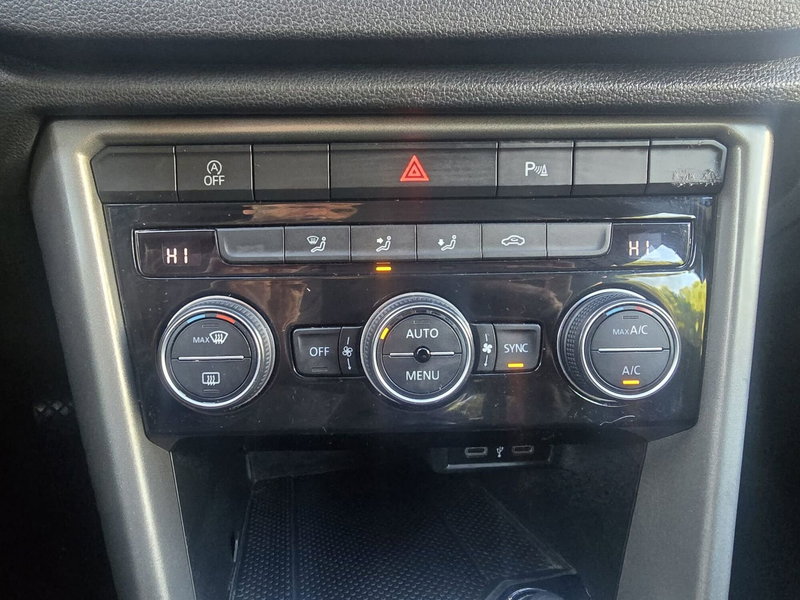 Volkswagen T-Roc usata a Massa-Carrara (12)