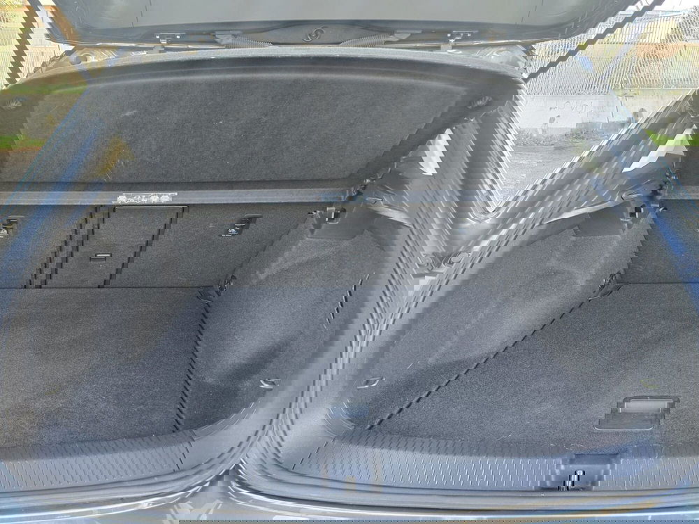 Volkswagen T-Roc usata a Massa-Carrara (13)