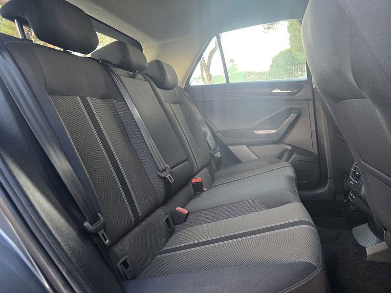 Volkswagen T-Roc usata a Massa-Carrara (15)