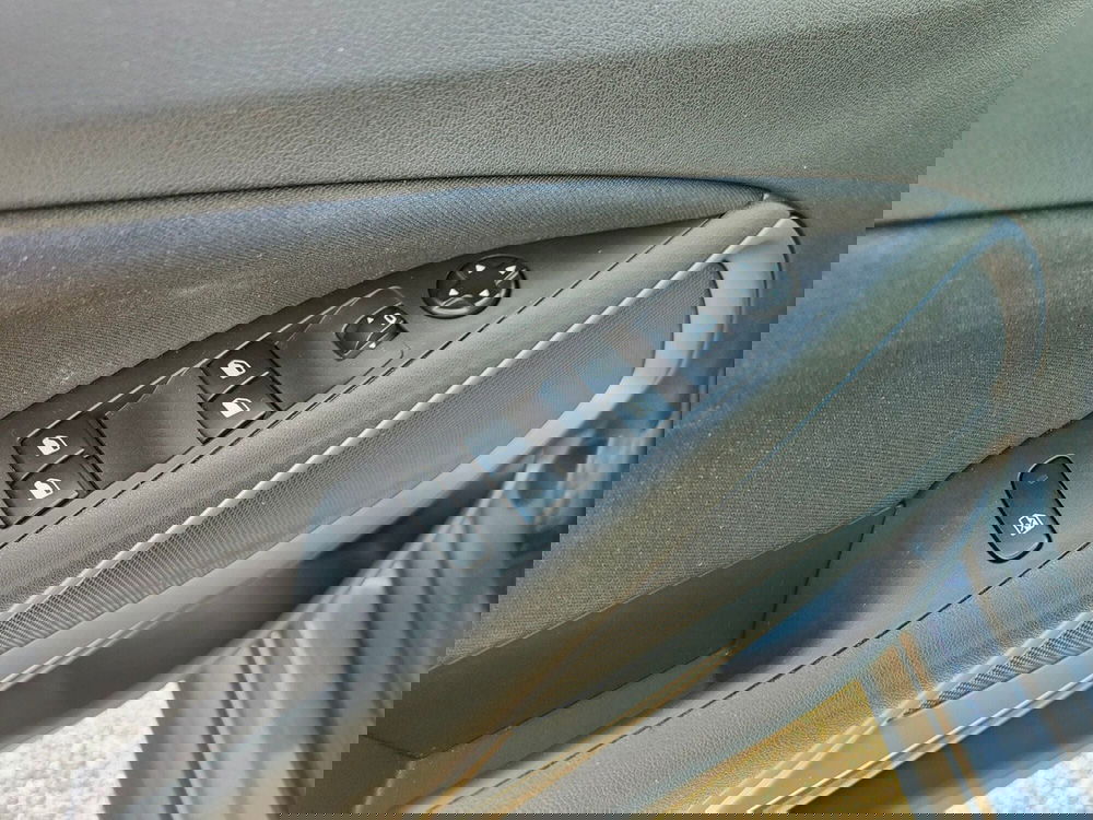 Opel Crossland X usata a Torino (14)