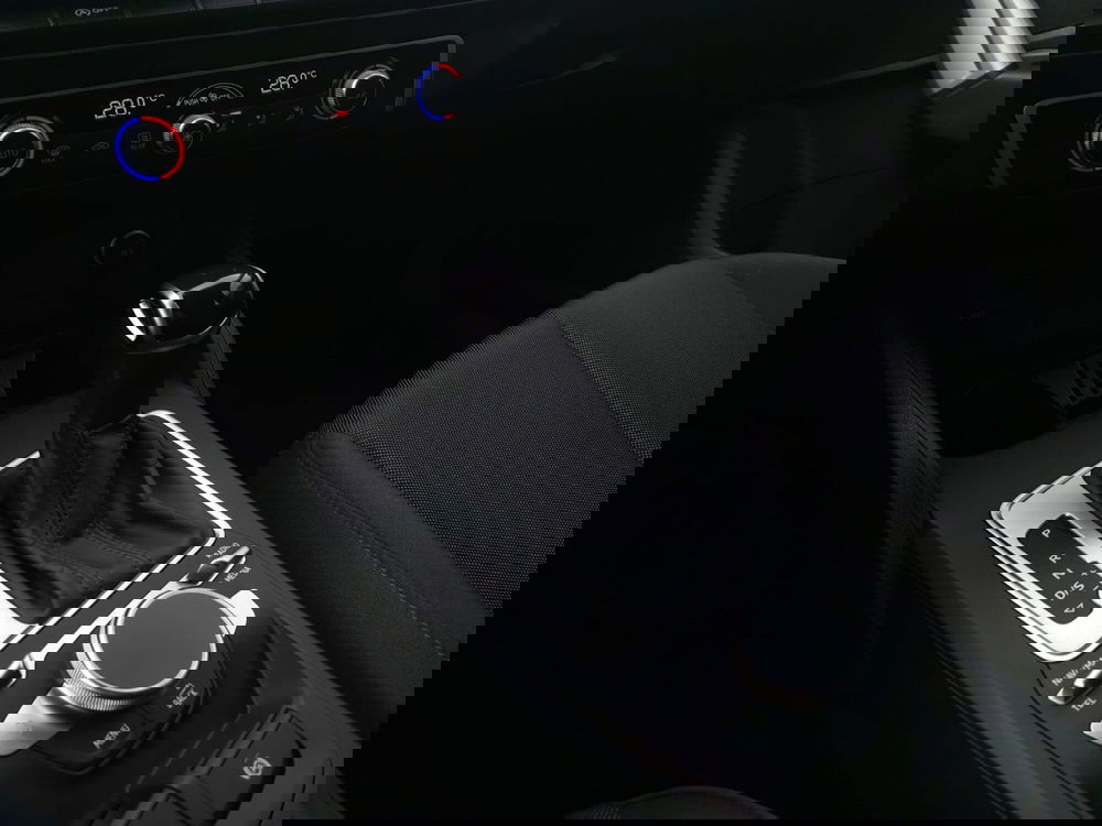 Audi Q2 usata a Bari (11)