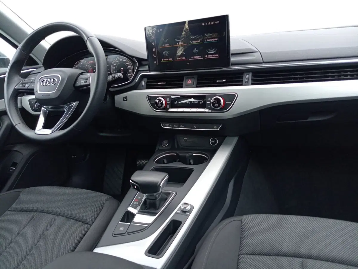 Audi A4 Avant usata a Bari (4)