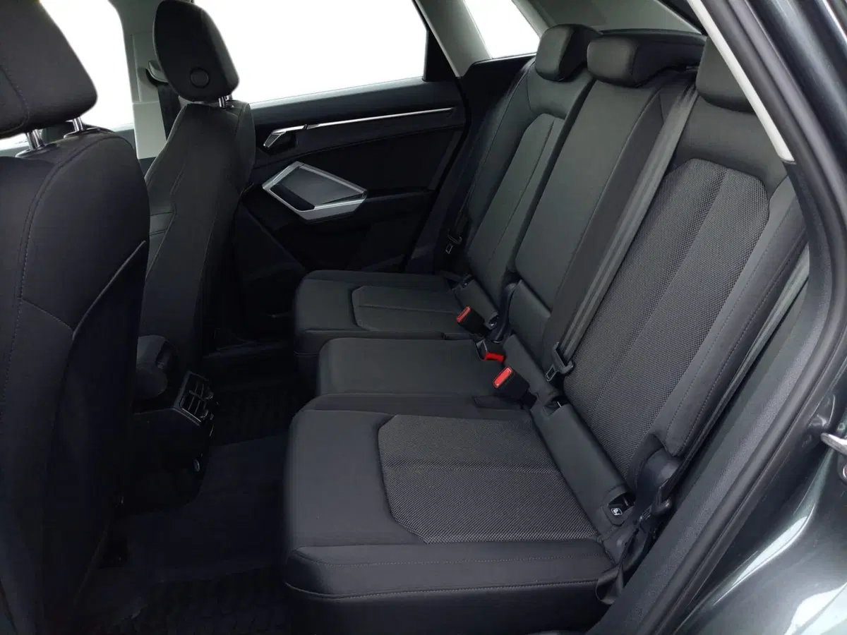 Audi Q3 usata a Bari (14)