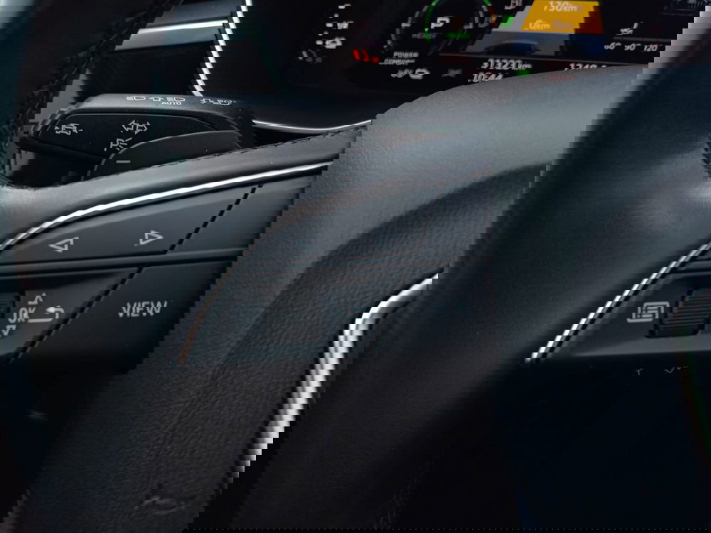 Audi Q3 usata a Bari (8)