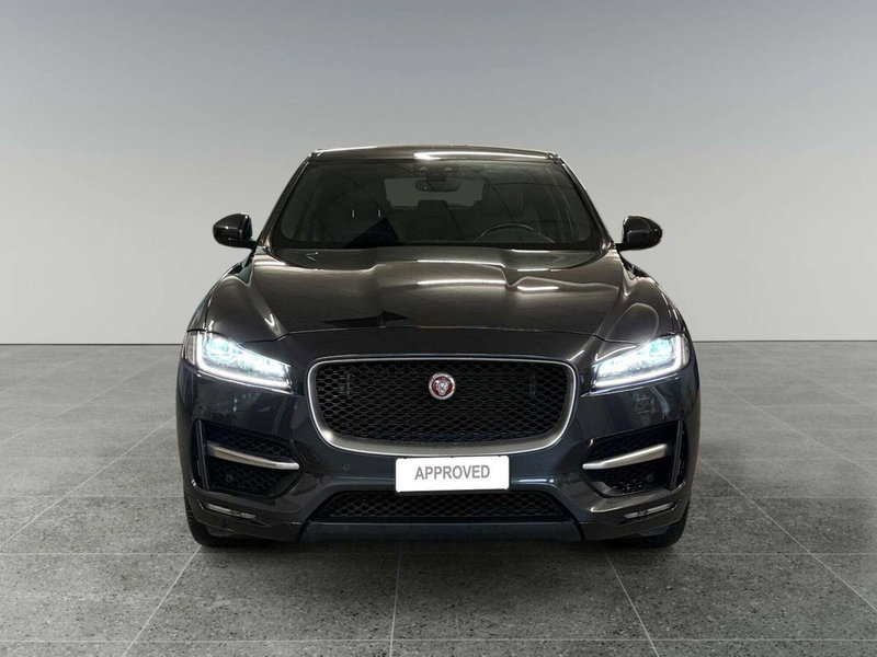 Jaguar F-Pace usata a Trento (9)