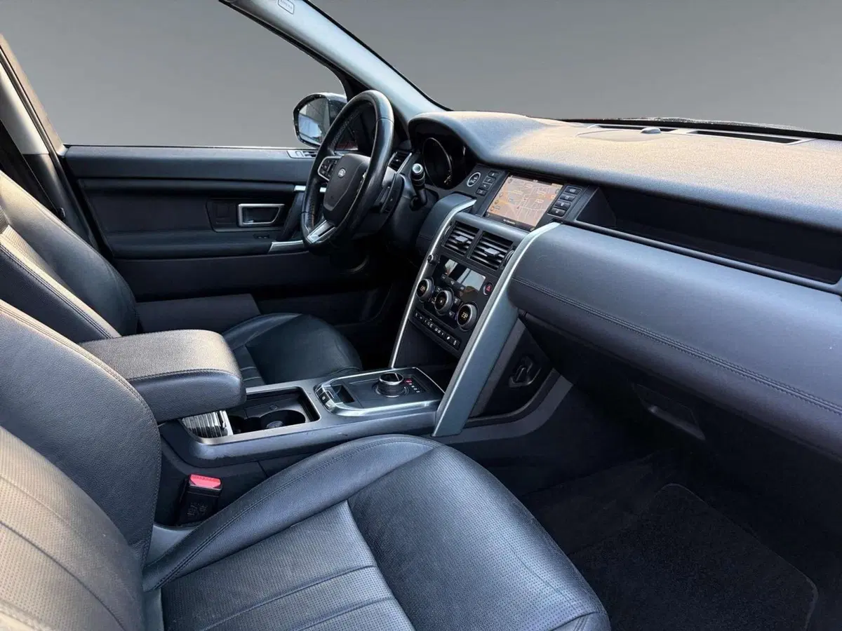 Land Rover Discovery Sport usata a Trento (7)