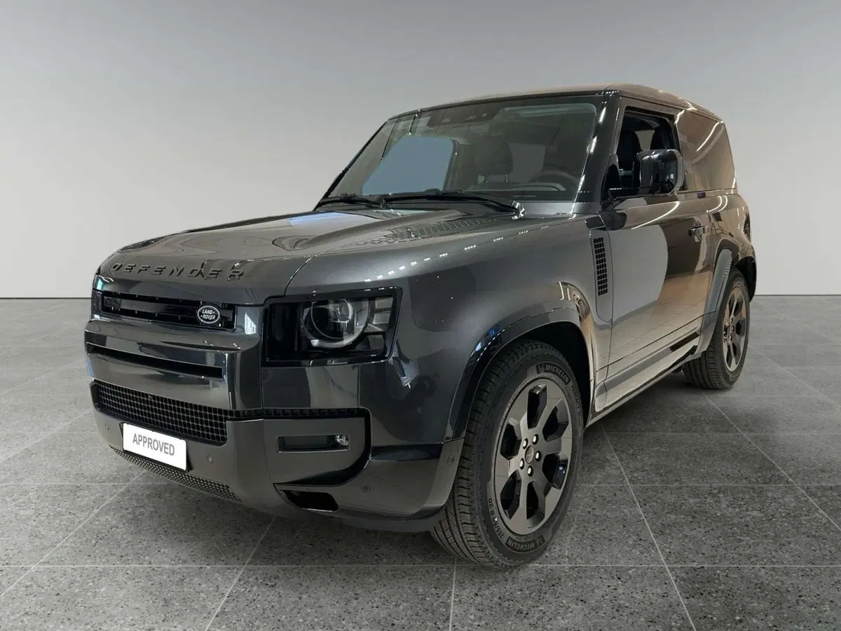 Land Rover Defender nuova a Trento
