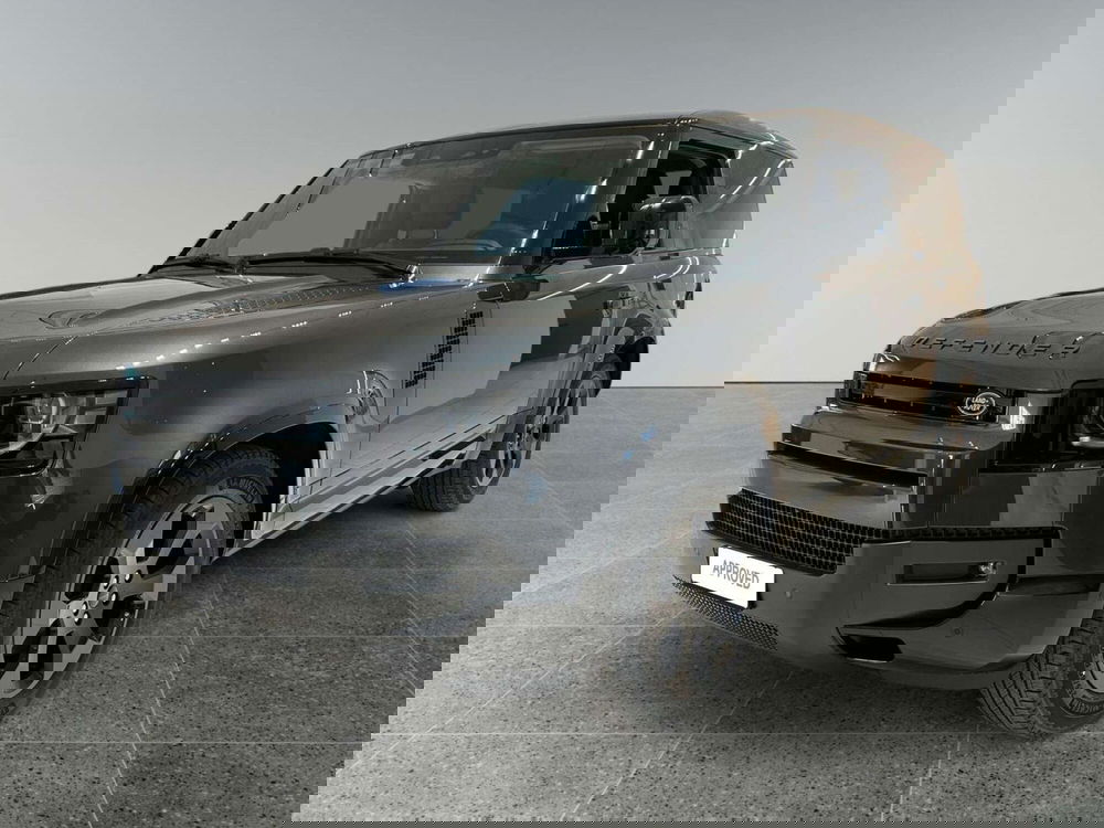 Land Rover Defender nuova a Trento