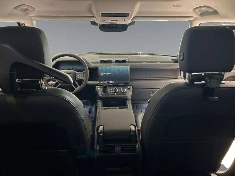 Land Rover Defender nuova a Trento (4)