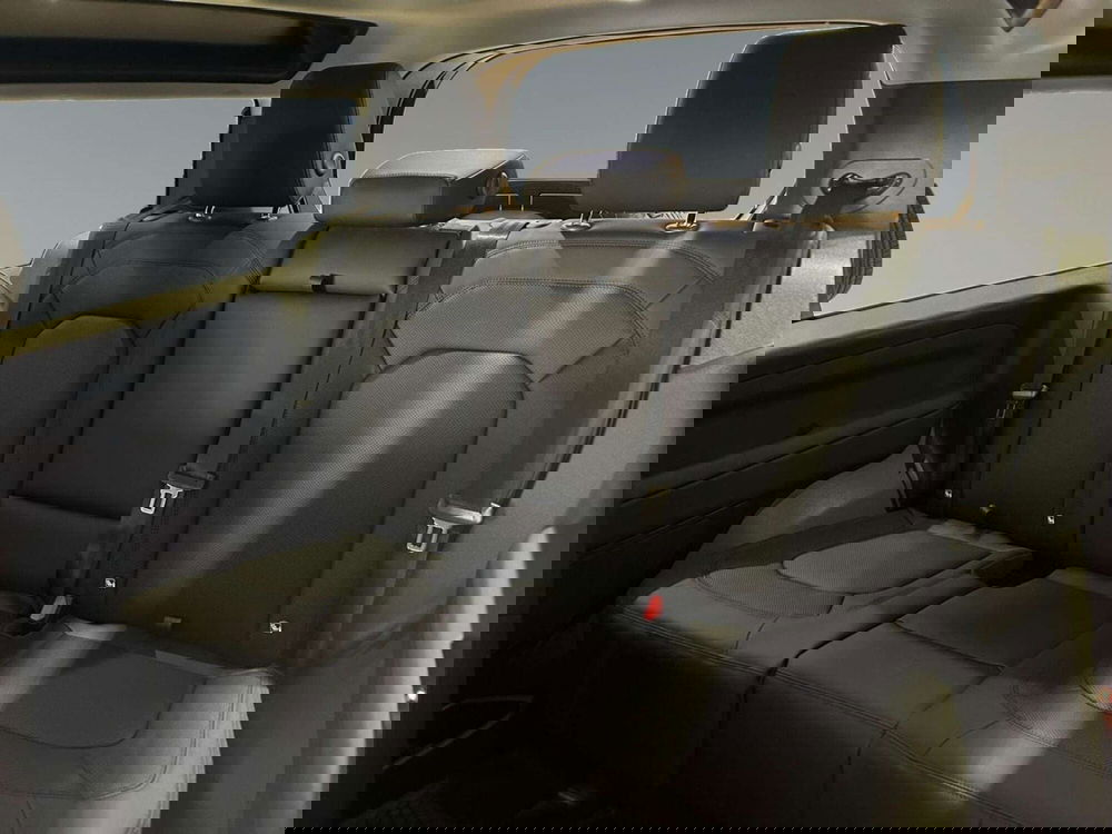 Land Rover Defender nuova a Trento (5)