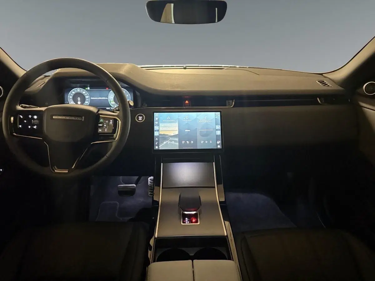 Land Rover Range Rover Evoque nuova a Trento (4)