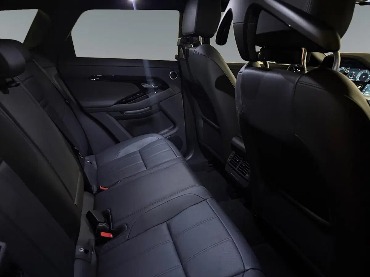 Land Rover Range Rover Evoque nuova a Trento (5)