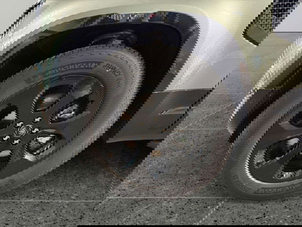 Land Rover Defender nuova a Trento (5)